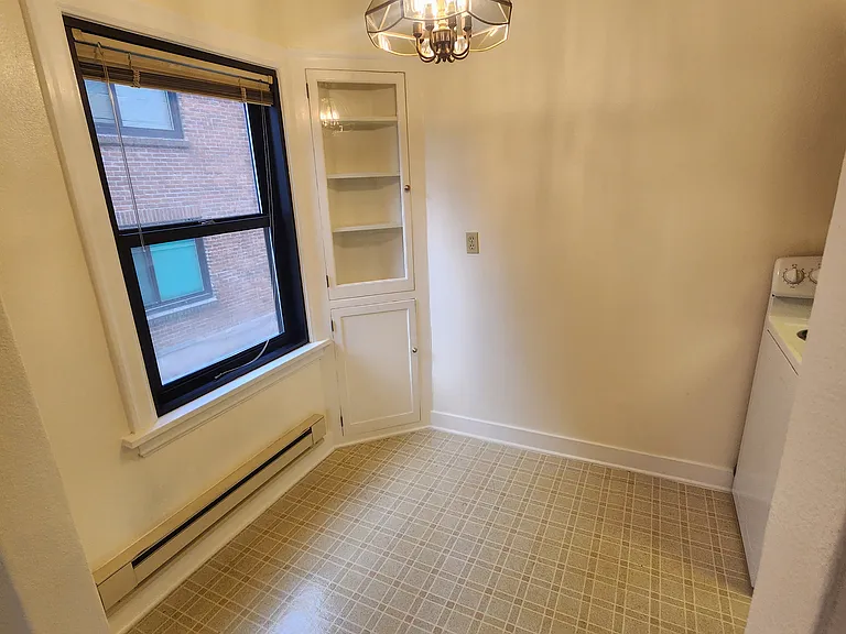 2317 10th Ave E #106 — Photo 5