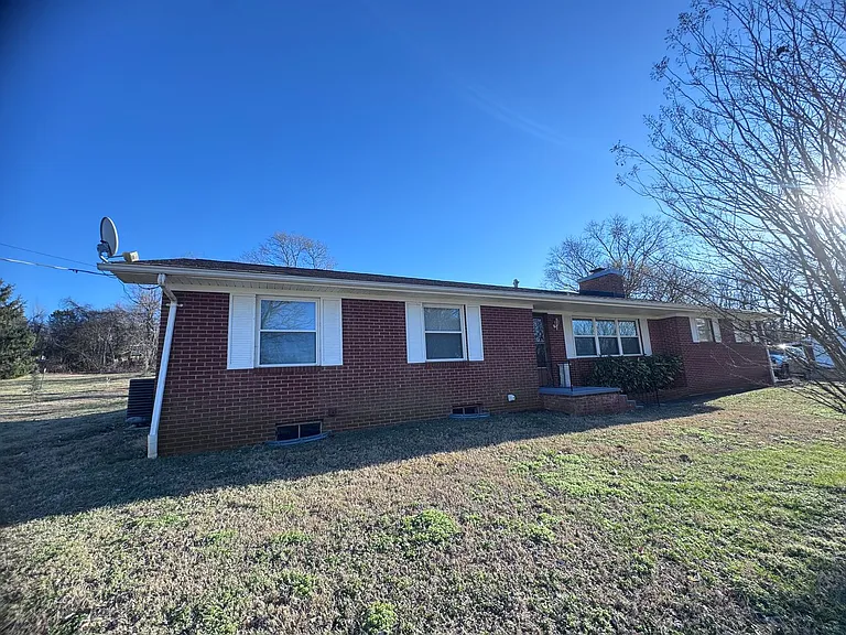 2743 Big Springs Rd — Photo 2