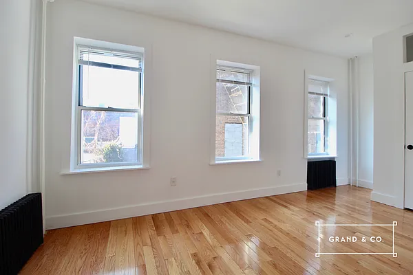 Rented by Grand & Co. | media 14