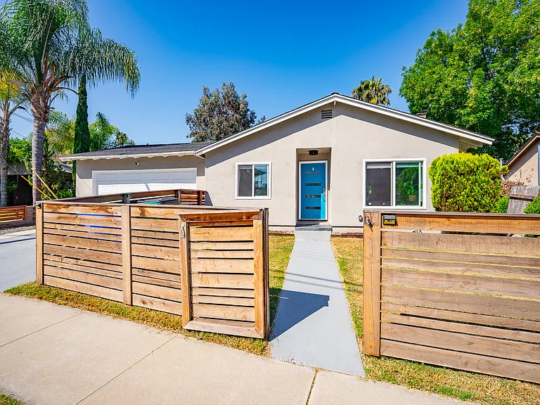 530 Kirtright St — Photo 39