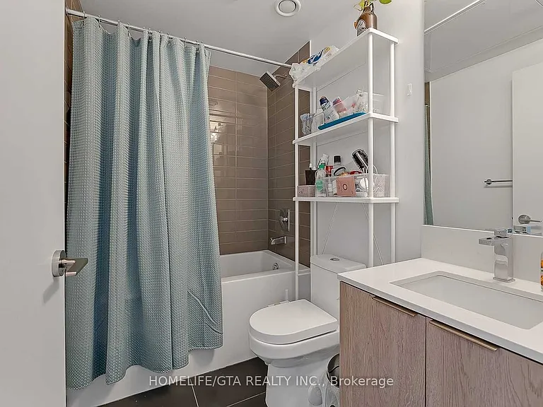 181 Dundas St E #4907 — Photo 17