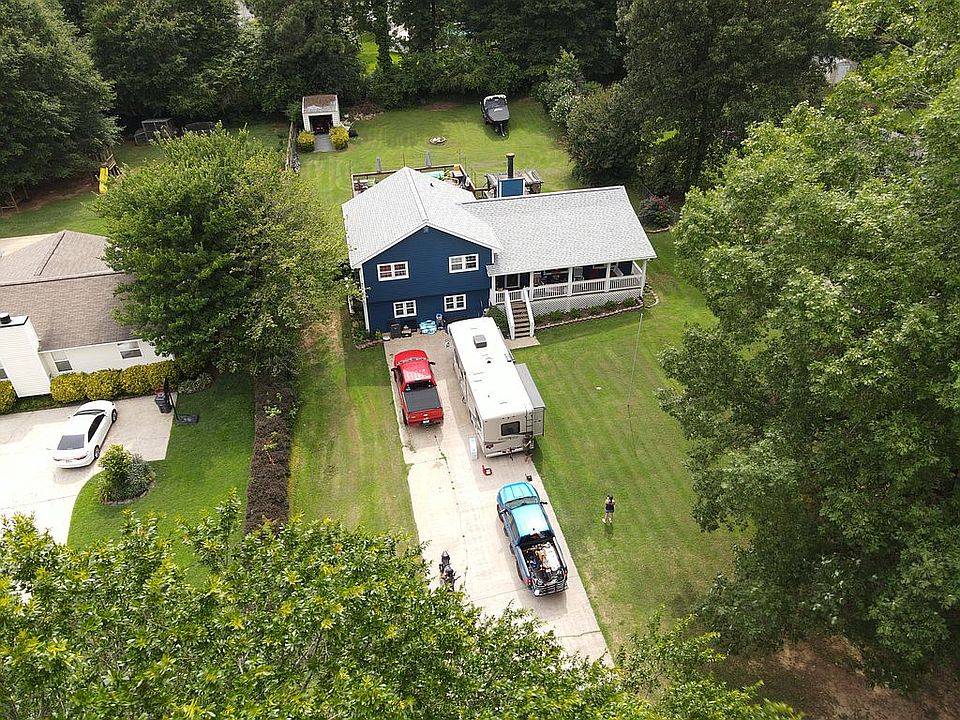 Fully renovated exterior!