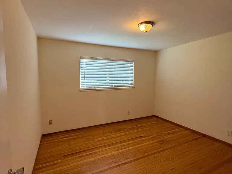 1494 Falcon Ct #2 — Photo 5