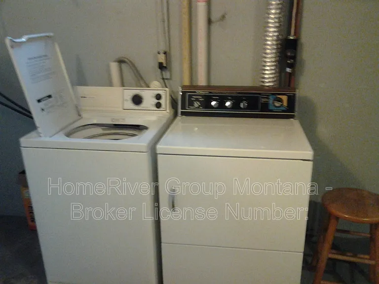 2623 S Higgins Ave — Photo 9