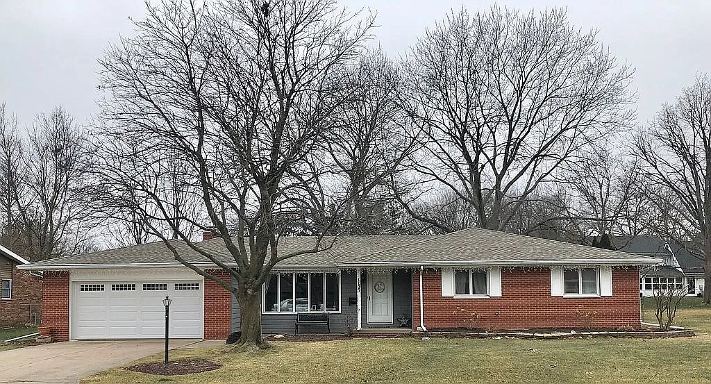 1125 Brentwood Rd photo 1