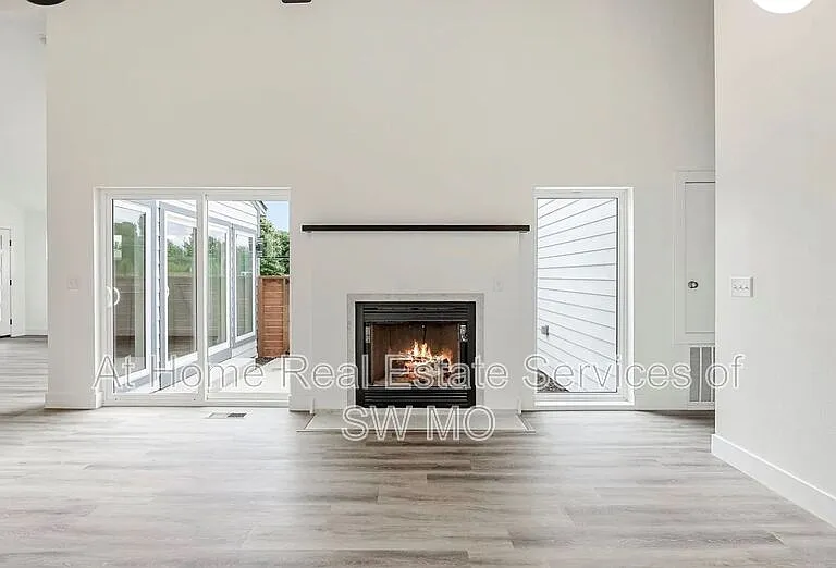 3481 W Moark St — Photo 5