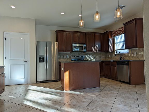 5th image of 9714 Acadian Dr