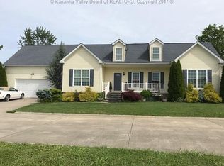 20 Cardinal Dr, Milton, WV 25541