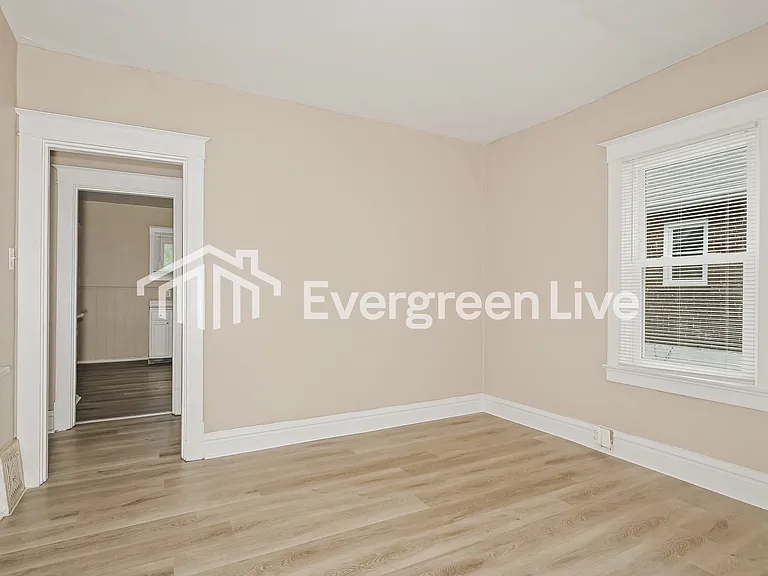 2440 Gothland Ave — Photo 6