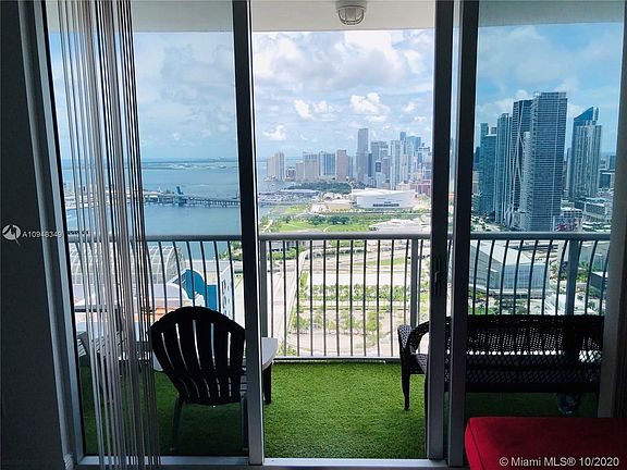 3rd image of 1750 N Bayshore Dr APT 4808
