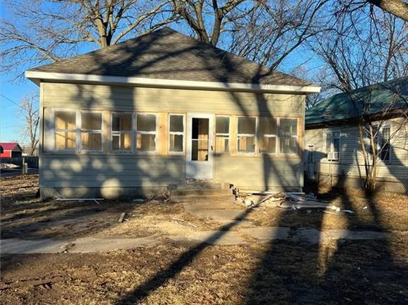 407 N Chestnut St, Pittsburg, KS 66762
