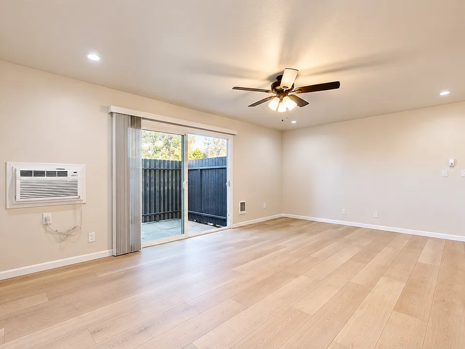 401 Ignacio Blvd #133
