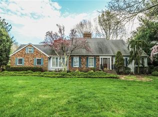 155 Federal Rd, Monroe Township, NJ 08831