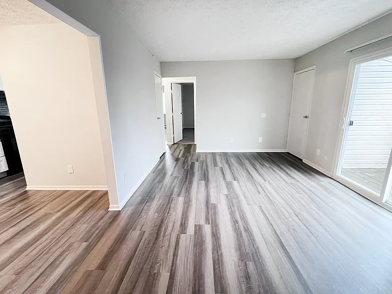 Oakwood Apartments — Photo 61