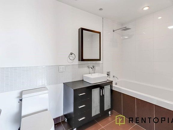 4th image of 58 Bushwick Ave #8O