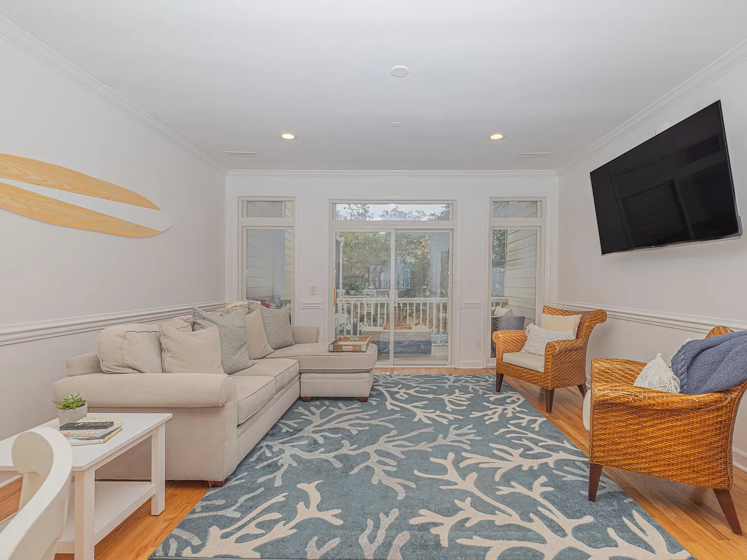 81 Sandbar Ln — Photo 2