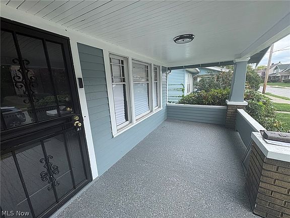 3rd image of 11803 Rutland Ave