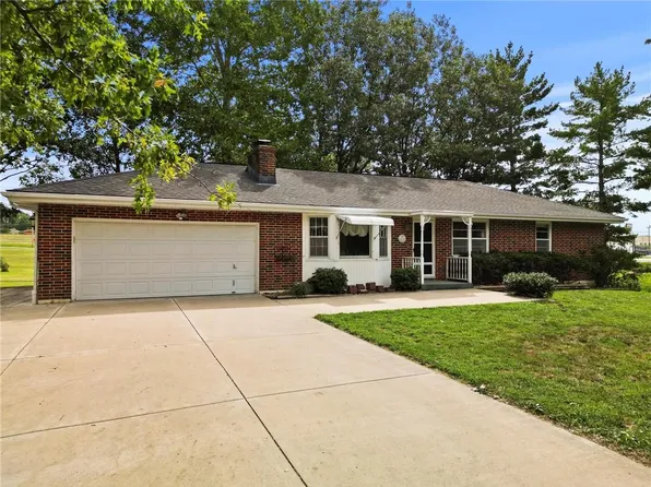 109 Southside Ct, Excelsior Springs, MO 64024