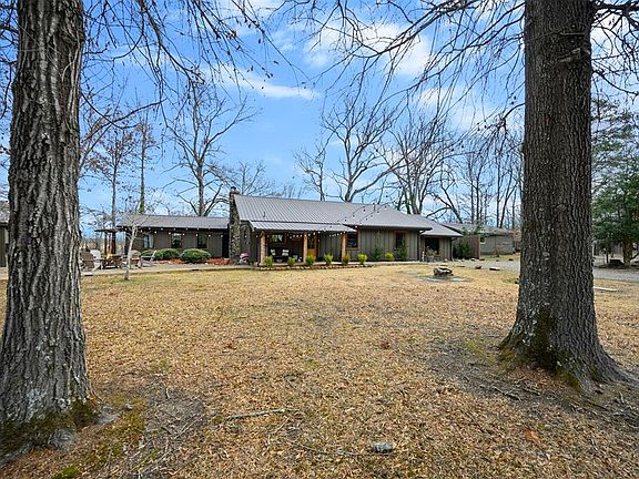 4th image of 732 Red Fox Rd