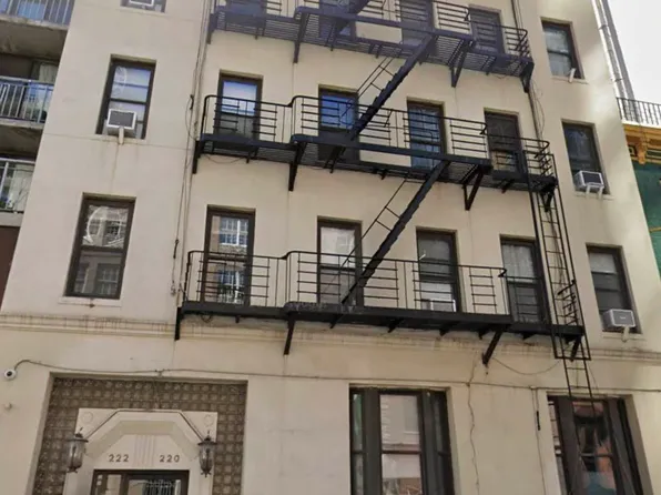 220 East 52nd Street image 1 of 1