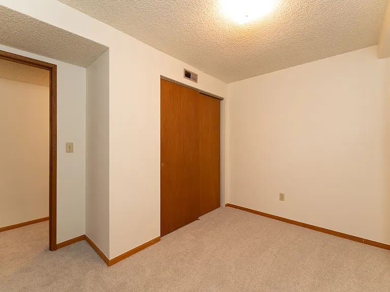 12647 SE 54th St — Photo 25