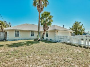 426 Dolphin Dr, Panama City Beach, FL 32413