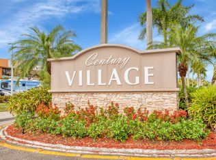 371 Chatham S, West Palm Beach, FL 33417