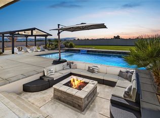 9817 S Silver Palm Dr, Oak Hills, CA 92344