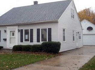 1112 N 12th St, Manitowoc, WI 54220