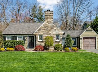 54 W End Ave, Summit, NJ 07901