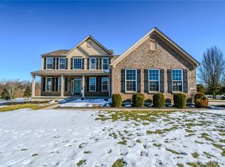 7376 Waterway Dr, Waynesville, OH