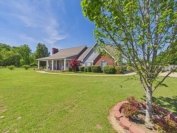 4th image of 109 Crestview Cir