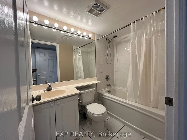 28 Harrison Garden Blvd #1608 — Photo 7