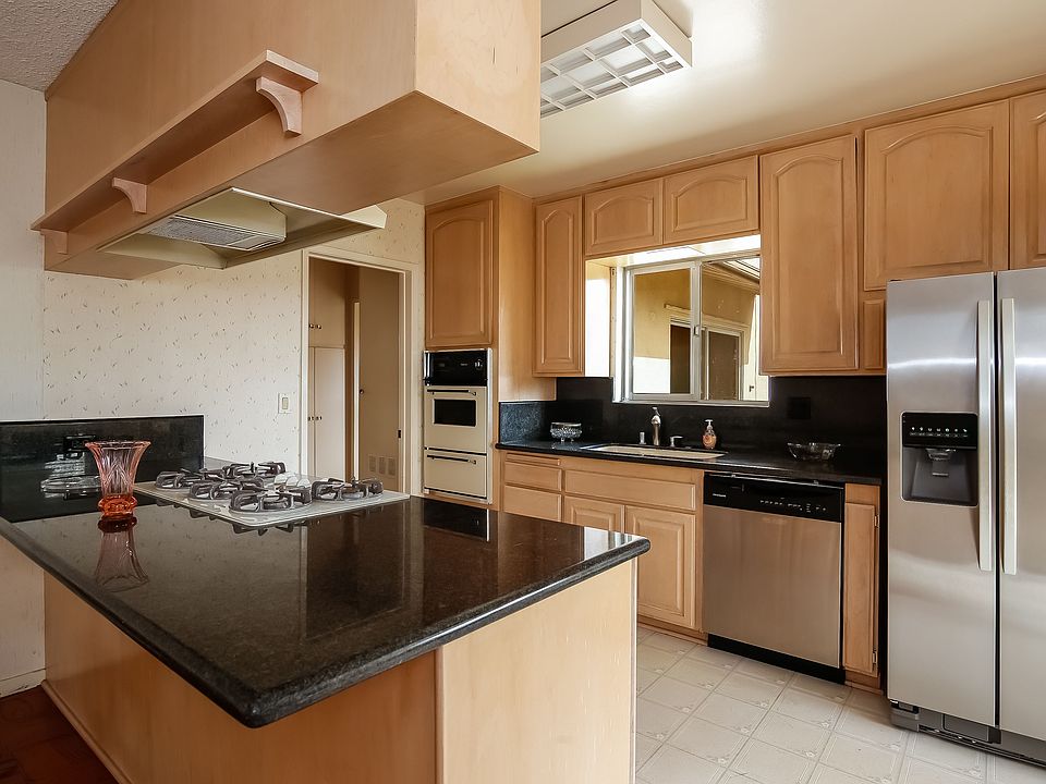 2nd image of 5214 Maricopa St