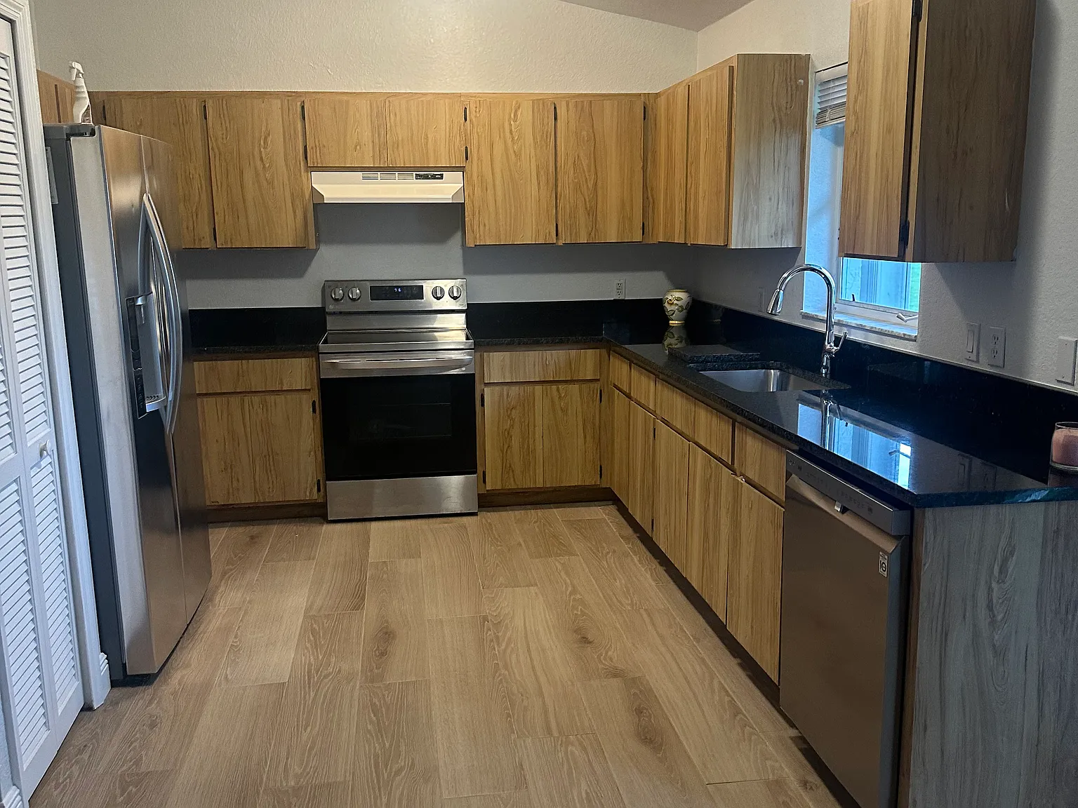 3 bed, 1268 sqft, $1,795 — Photo 2