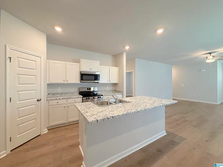 155 Challenger Way — Photo 9
