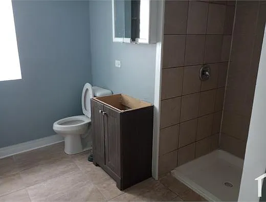 3 bed, 1200 sqft, $1,950 — Photo 3