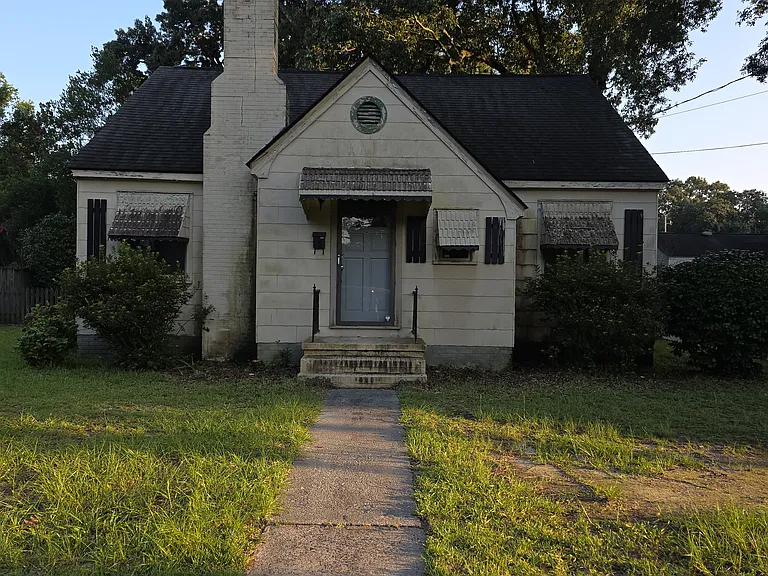 1207 South Blvd