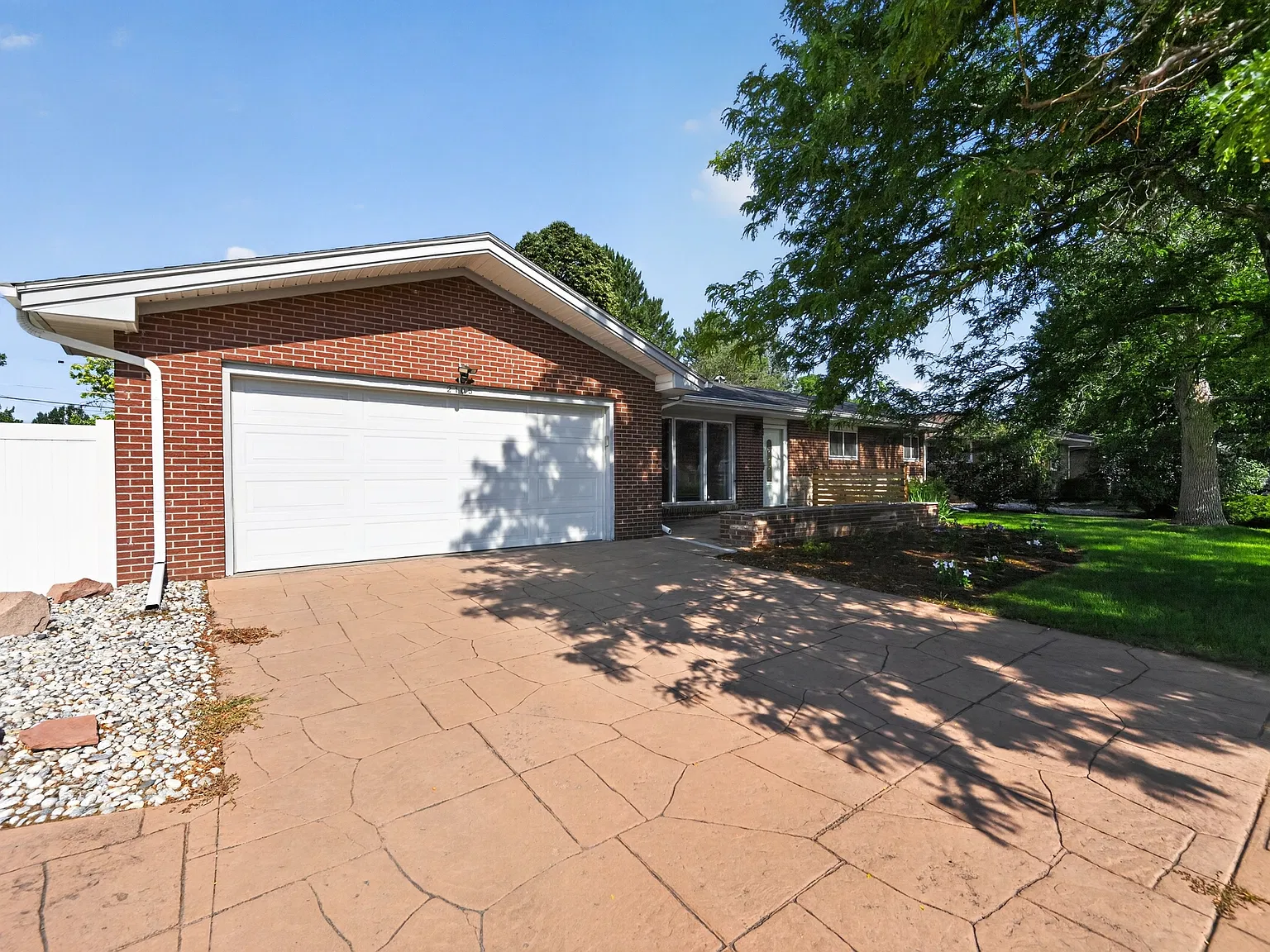 House at Highland Hills Golf Course for Rent — Photo 2