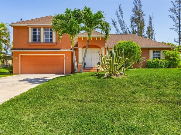 327 SW 26th Terrace Cpe, Coral, FL 33914