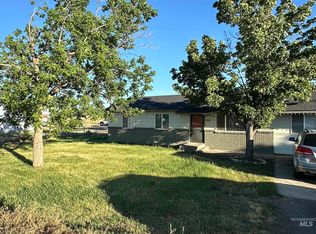 2157 NE Beaman St, Mountain Home, ID 83647