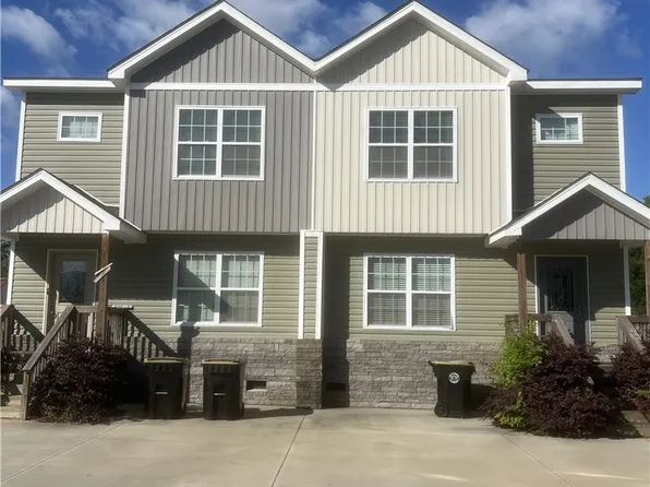 209 Godwin St Unit A, Pembroke, NC 28372