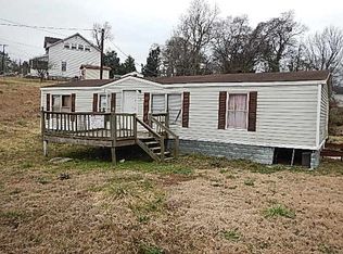 23 Pendleton St, Great Falls, SC 29055