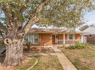3913 Apollo Dr, Metairie, LA 70003