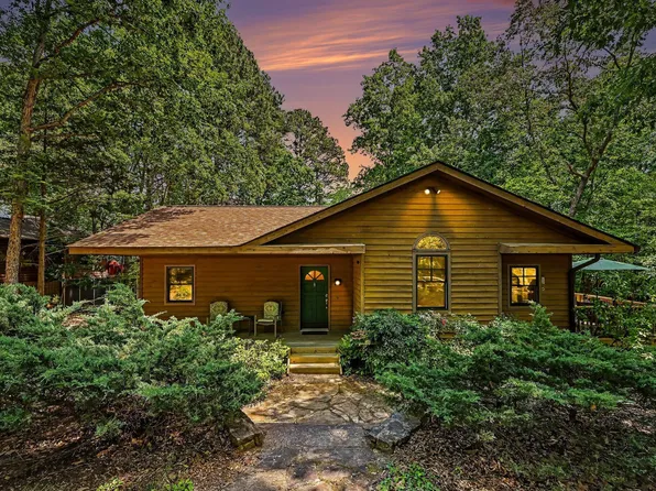 200 Spring Valley Rd, Carrboro, NC 27510