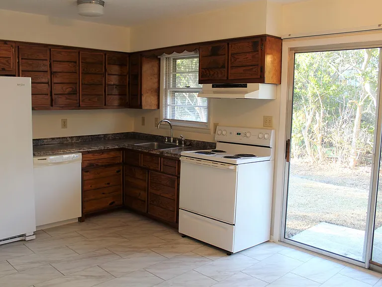 804 N 35th St #B — Photo 10