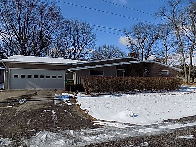 1st image of 54125 Riverview Dr