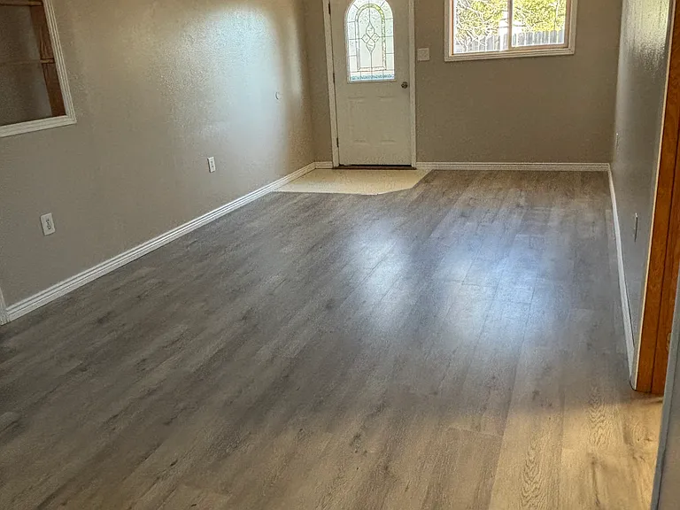 1002 Gurley Ave — Photo 1