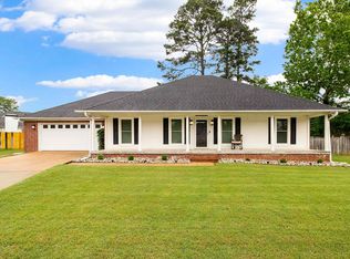 56 Waterside Cv, Maumelle, AR 72113