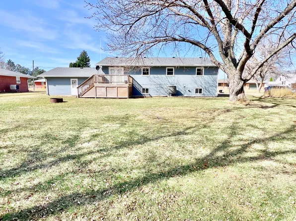 610 N 22nd St, Ord, NE 68862